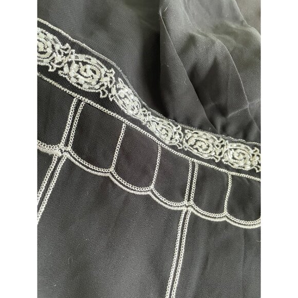Ann Taylor Loft Sleeveless Black Dress With Silver Embroidery Size 6 Whimsigoth - Picture 7 of 8